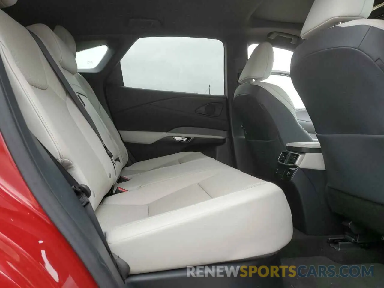 11 fotografías del automóvil dañado JTJCHMAAXP2008011 LEXUS RX 350 PRE 2023