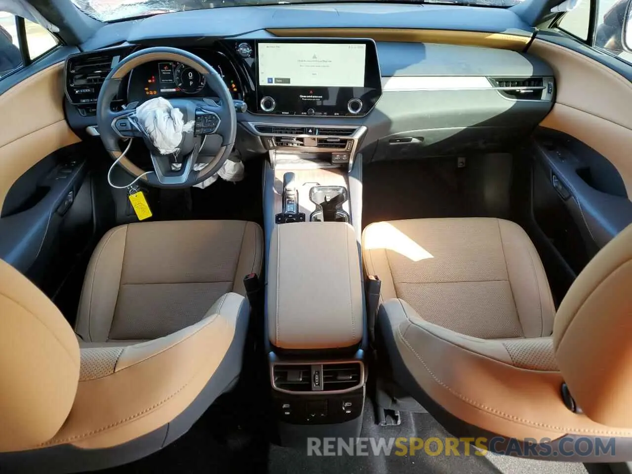 8 fotografías del automóvil dañado JTJCHMAA0R2013642 LEXUS RX 350 PRE 2024