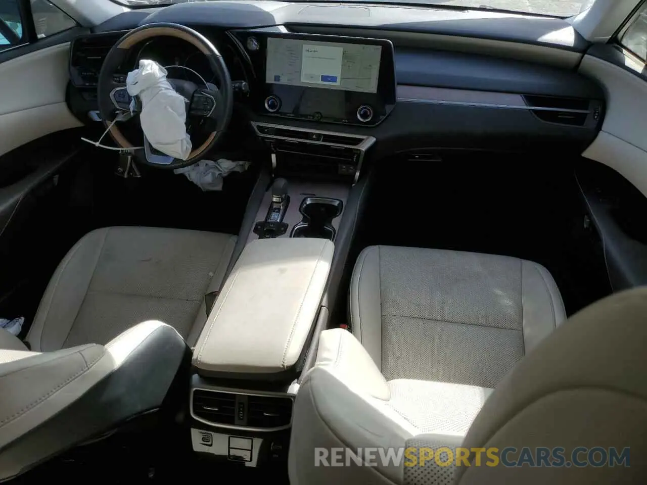 8 fotografías del automóvil dañado JTJCHMAA0R2015035 LEXUS RX 350 PRE 2024
