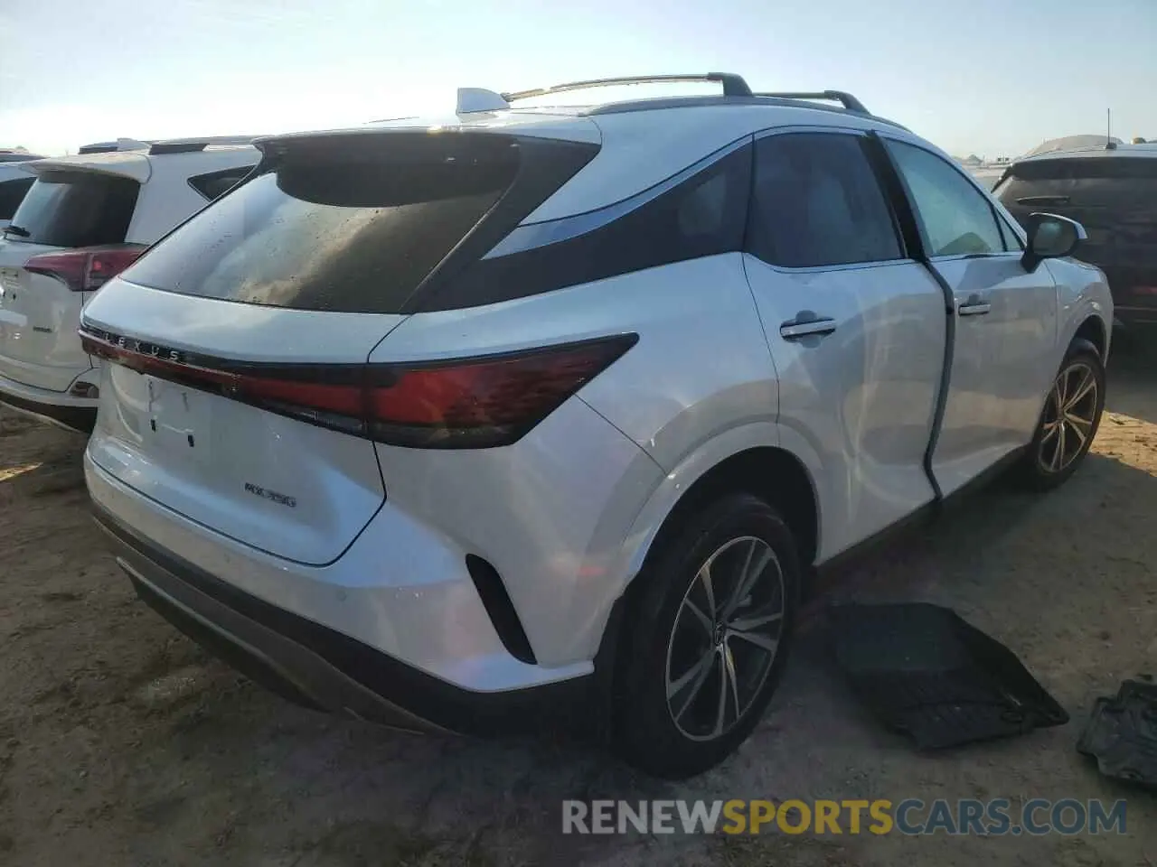 3 fotografías del automóvil dañado JTJCHMAA2R2015599 LEXUS RX 350 PRE 2024