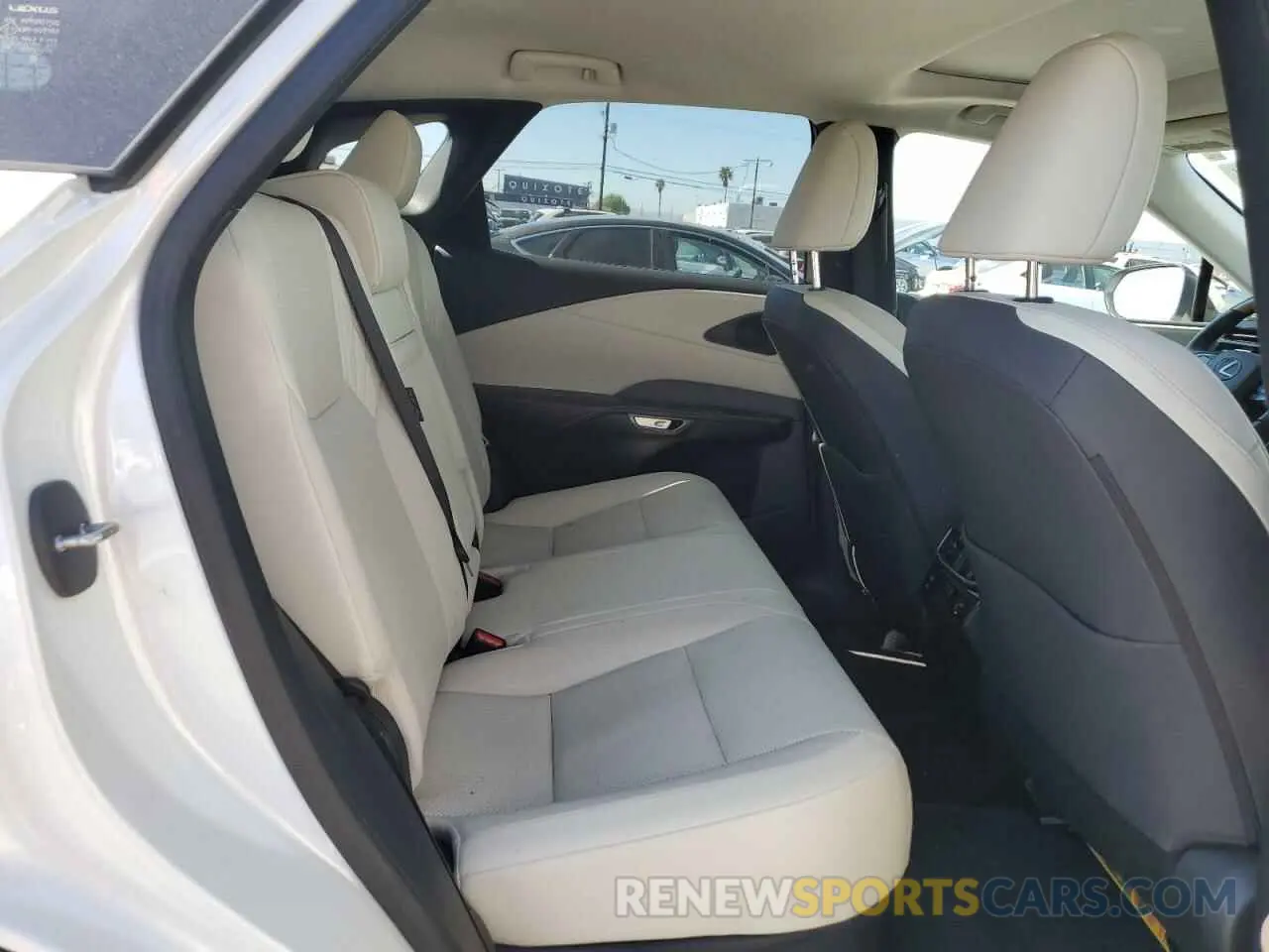 11 fotografías del automóvil dañado JTJCHMAA4R2014373 LEXUS RX 350 PRE 2024