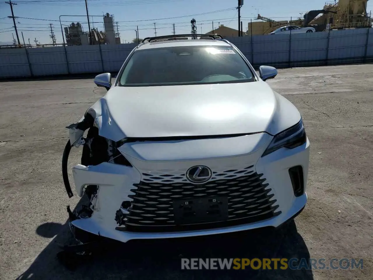 5 fotografías del automóvil dañado JTJCHMAA4R2014373 LEXUS RX 350 PRE 2024