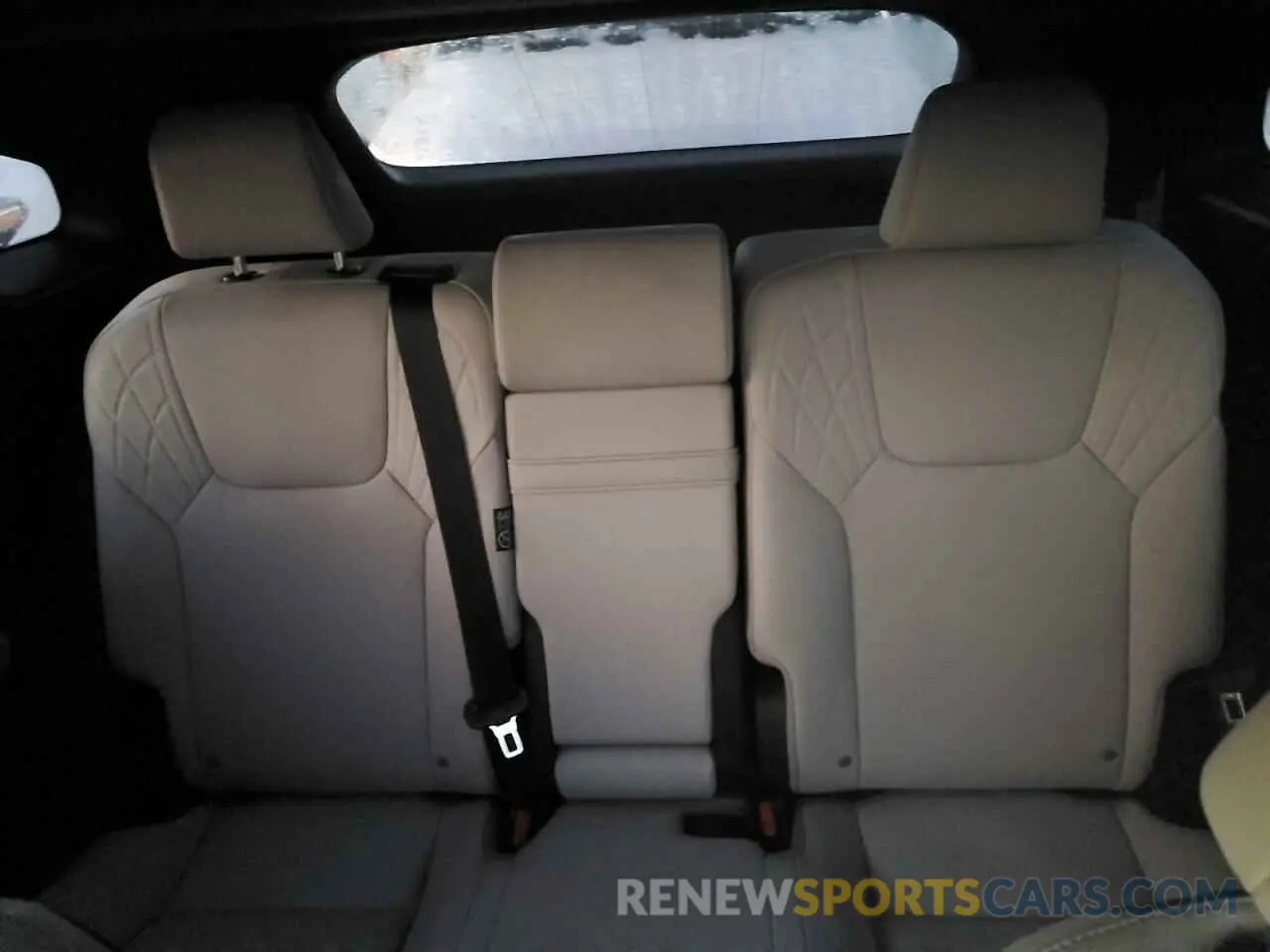 10 fotografías del automóvil dañado JTJCHMAA5R2016827 LEXUS RX 350 PRE 2024
