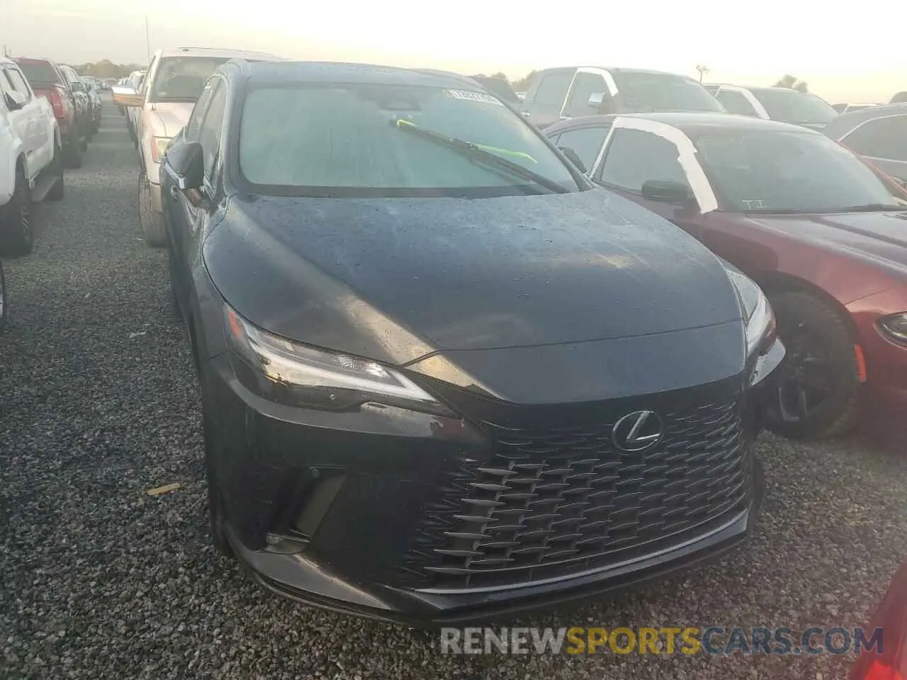 5 fotografías del automóvil dañado JTJCHMAA5R2016827 LEXUS RX 350 PRE 2024