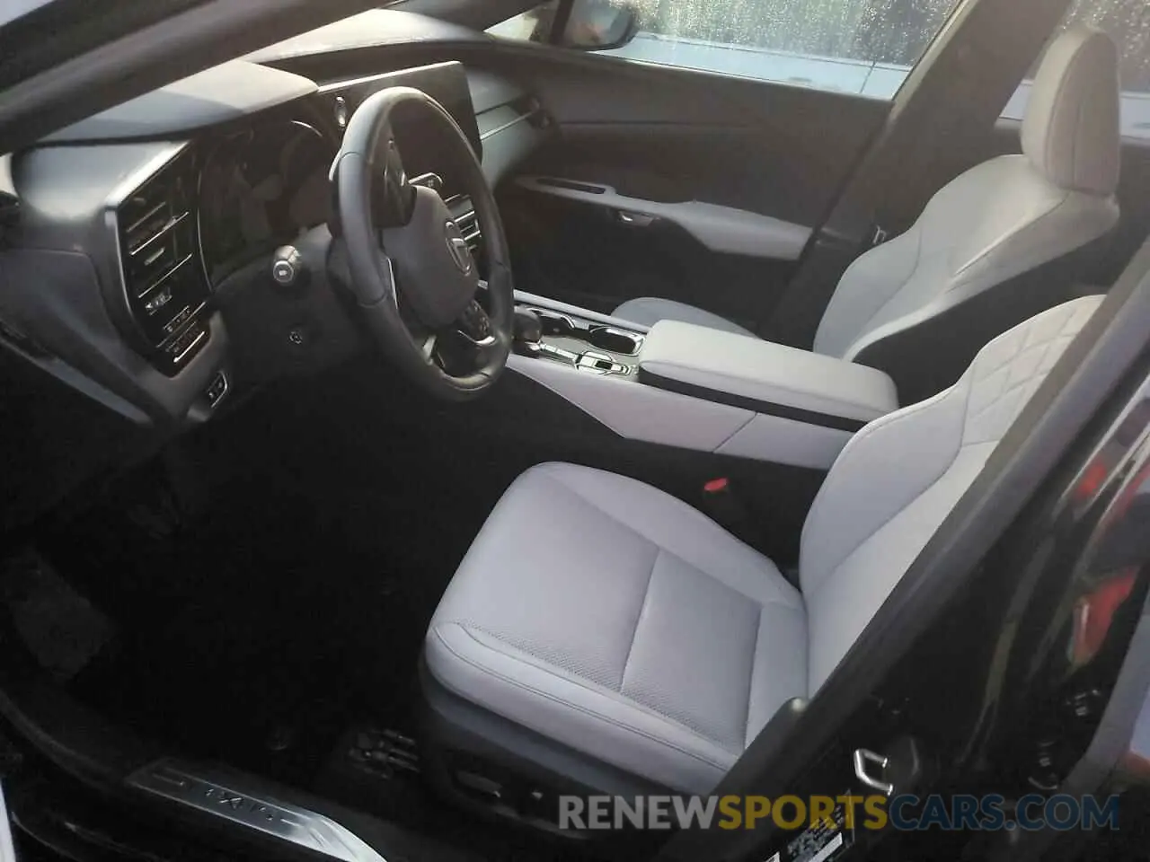 7 fotografías del automóvil dañado JTJCHMAA5R2016827 LEXUS RX 350 PRE 2024