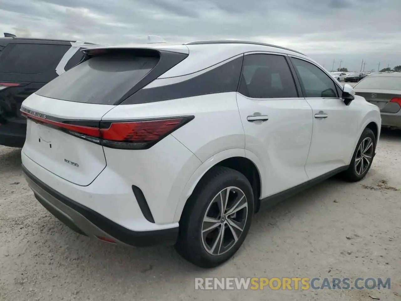 3 fotografías del automóvil dañado JTJCHMAA6R2017355 LEXUS RX 350 PRE 2024