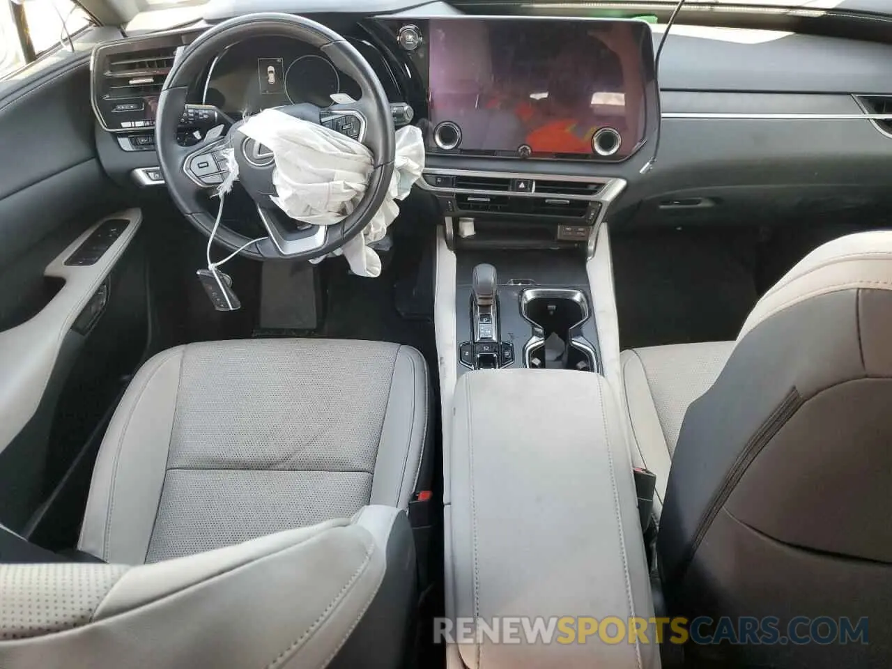 8 fotografías del automóvil dañado JTJCHMAA7R2020524 LEXUS RX 350 PRE 2024