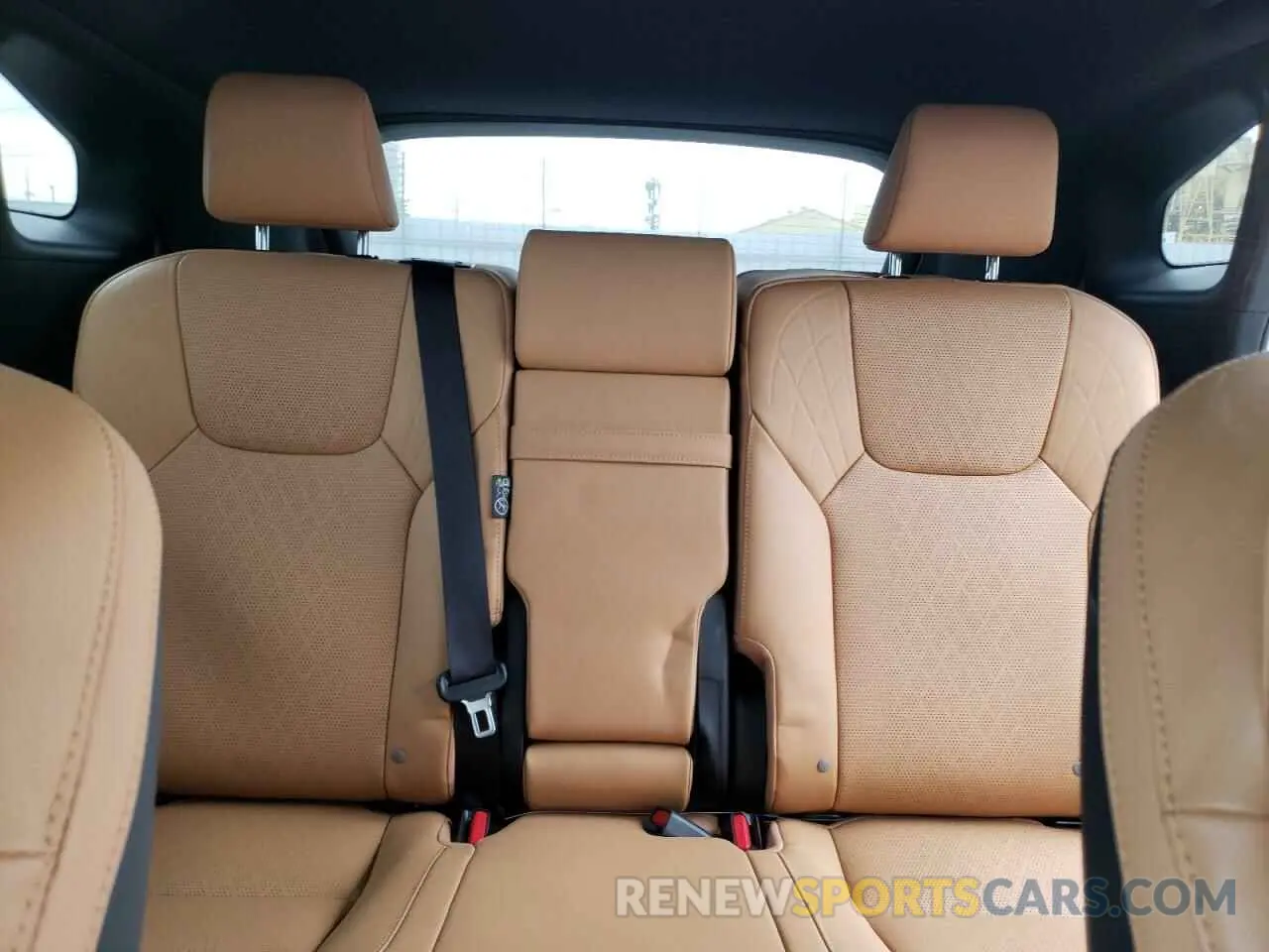 10 fotografías del automóvil dañado JTJCHMAA8R2012500 LEXUS RX 350 PRE 2024