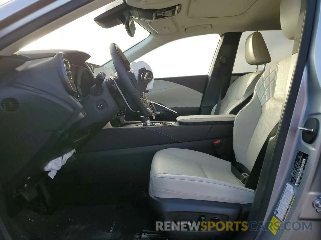7 fotografías del automóvil dañado JTJCHMAA8R2013498 LEXUS RX 350 PRE 2024