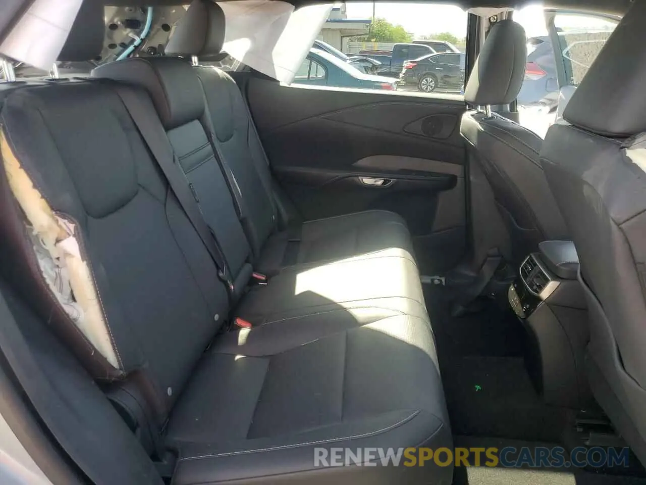 11 fotografías del automóvil dañado JTJCHMAAXR2017181 LEXUS RX 350 PRE 2024