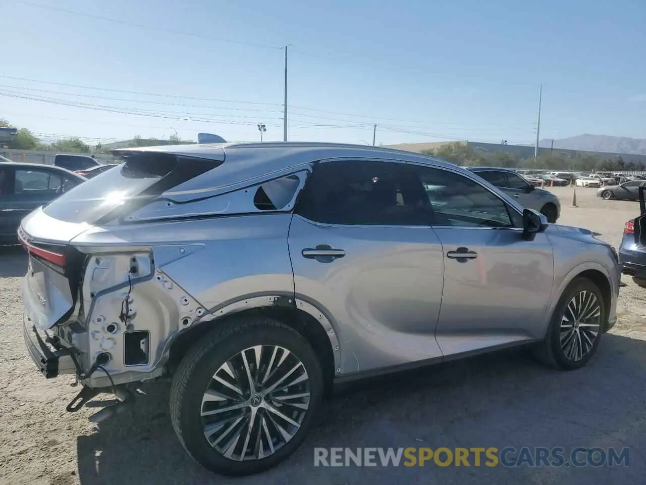 3 fotografías del automóvil dañado JTJCHMAAXR2017181 LEXUS RX 350 PRE 2024