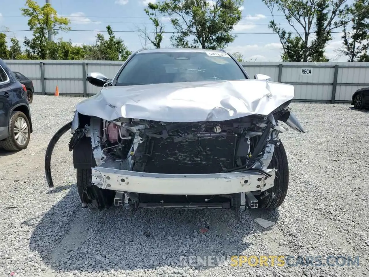 5 fotografías del automóvil dañado JTJCHMAA7S2022313 LEXUS RX 350 PRE 2025