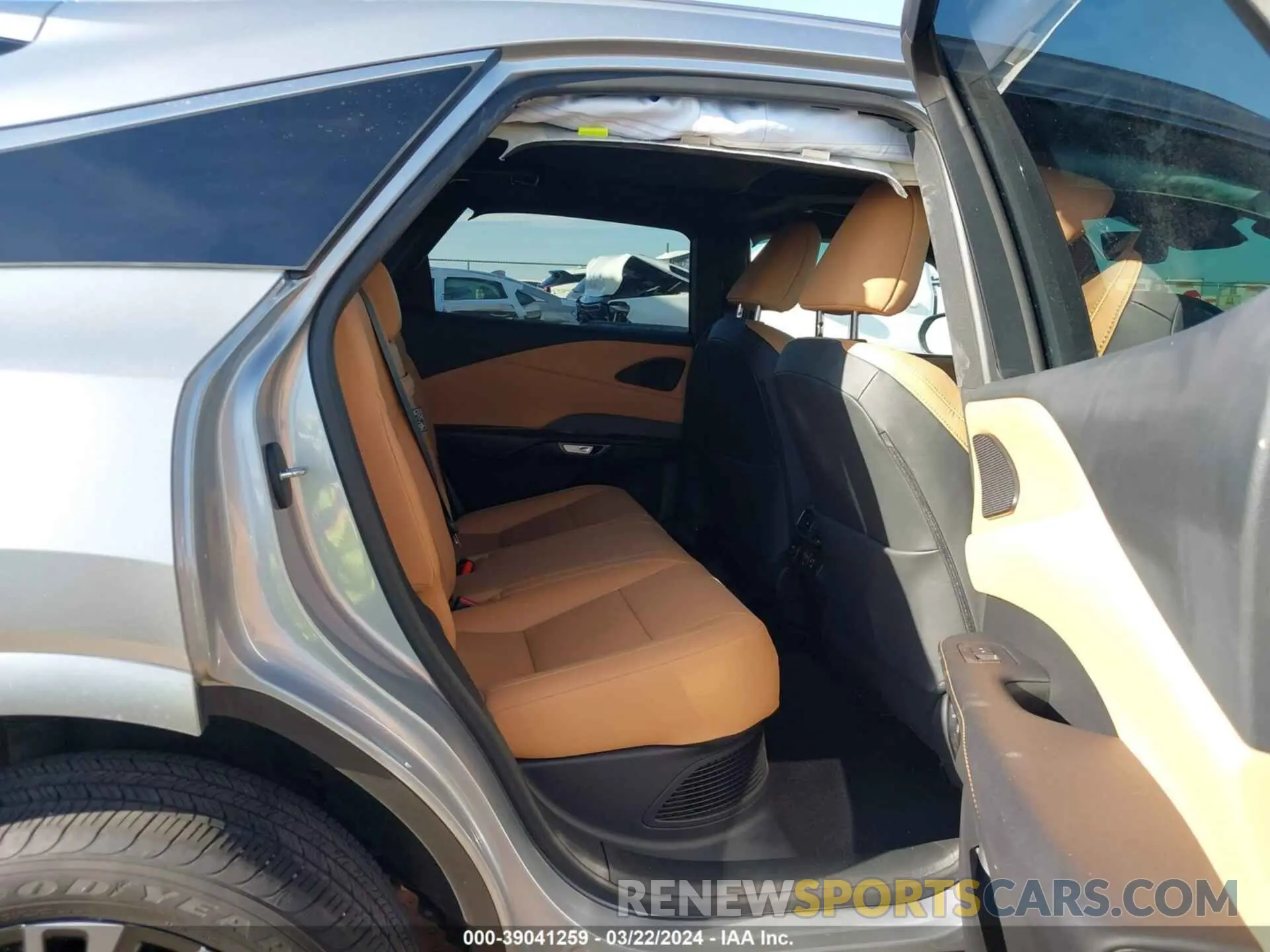 7 fotografías del automóvil dañado 2T2BBMCA0PC005256 LEXUS RX 350H 2023