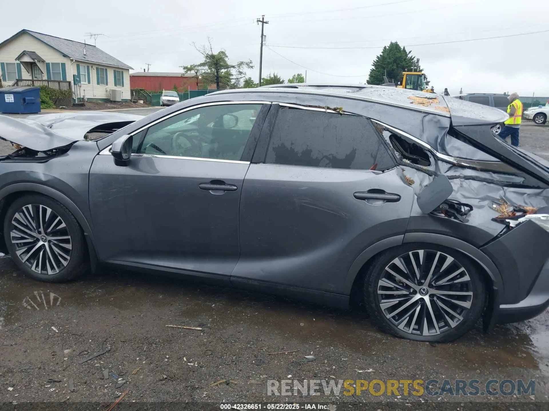 14 fotografías del automóvil dañado 2T2BBMCA2PC005680 LEXUS RX 350H 2023
