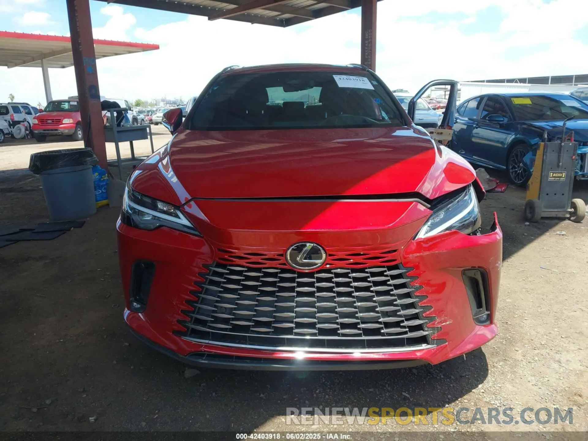 12 fotografías del automóvil dañado 2T2BBMCA4PC006331 LEXUS RX 350H 2023