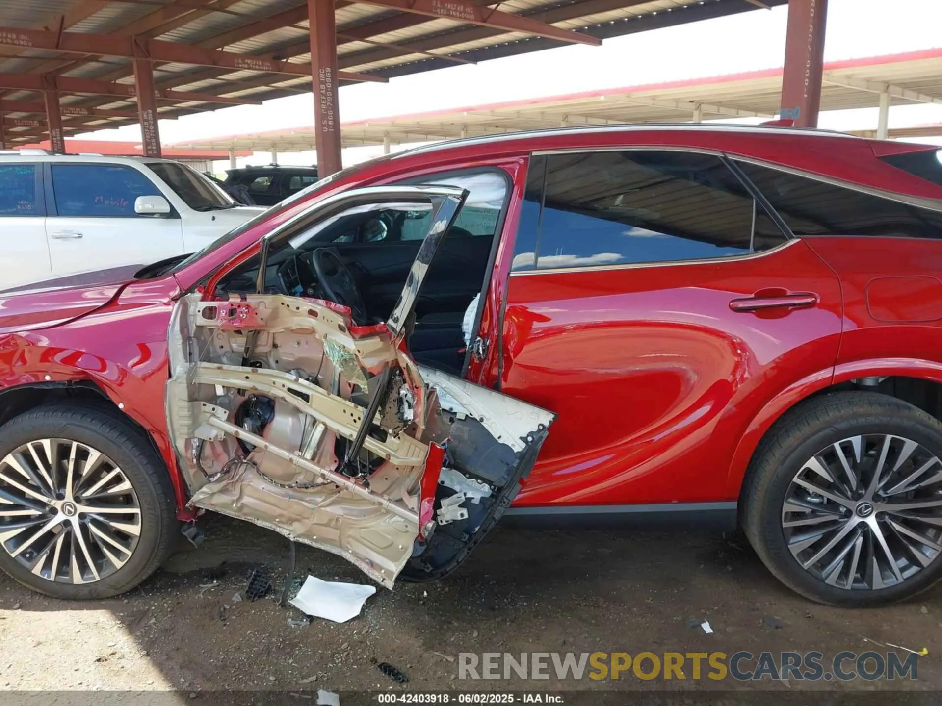 14 fotografías del automóvil dañado 2T2BBMCA4PC006331 LEXUS RX 350H 2023