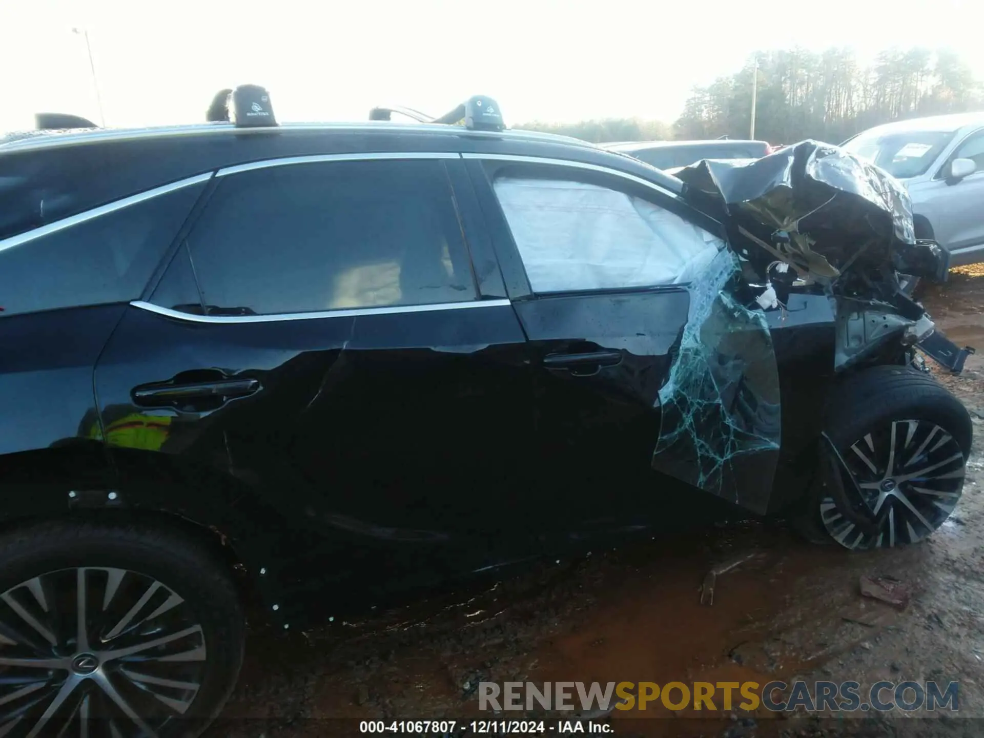 13 fotografías del automóvil dañado 2T2BBMCA4PC013019 LEXUS RX 350H 2023