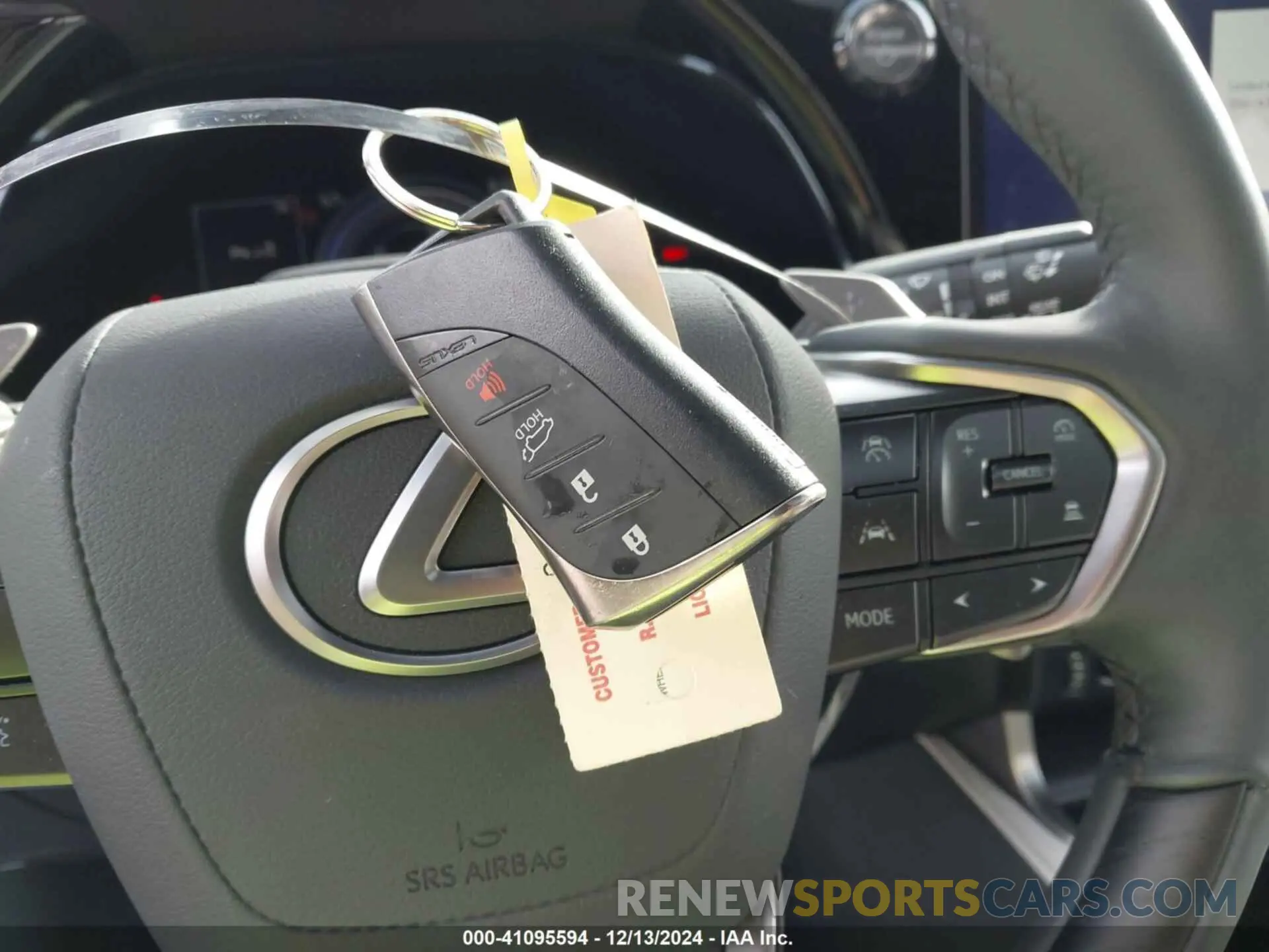11 fotografías del automóvil dañado 2T2BBMCA4PC017829 LEXUS RX 350H 2023
