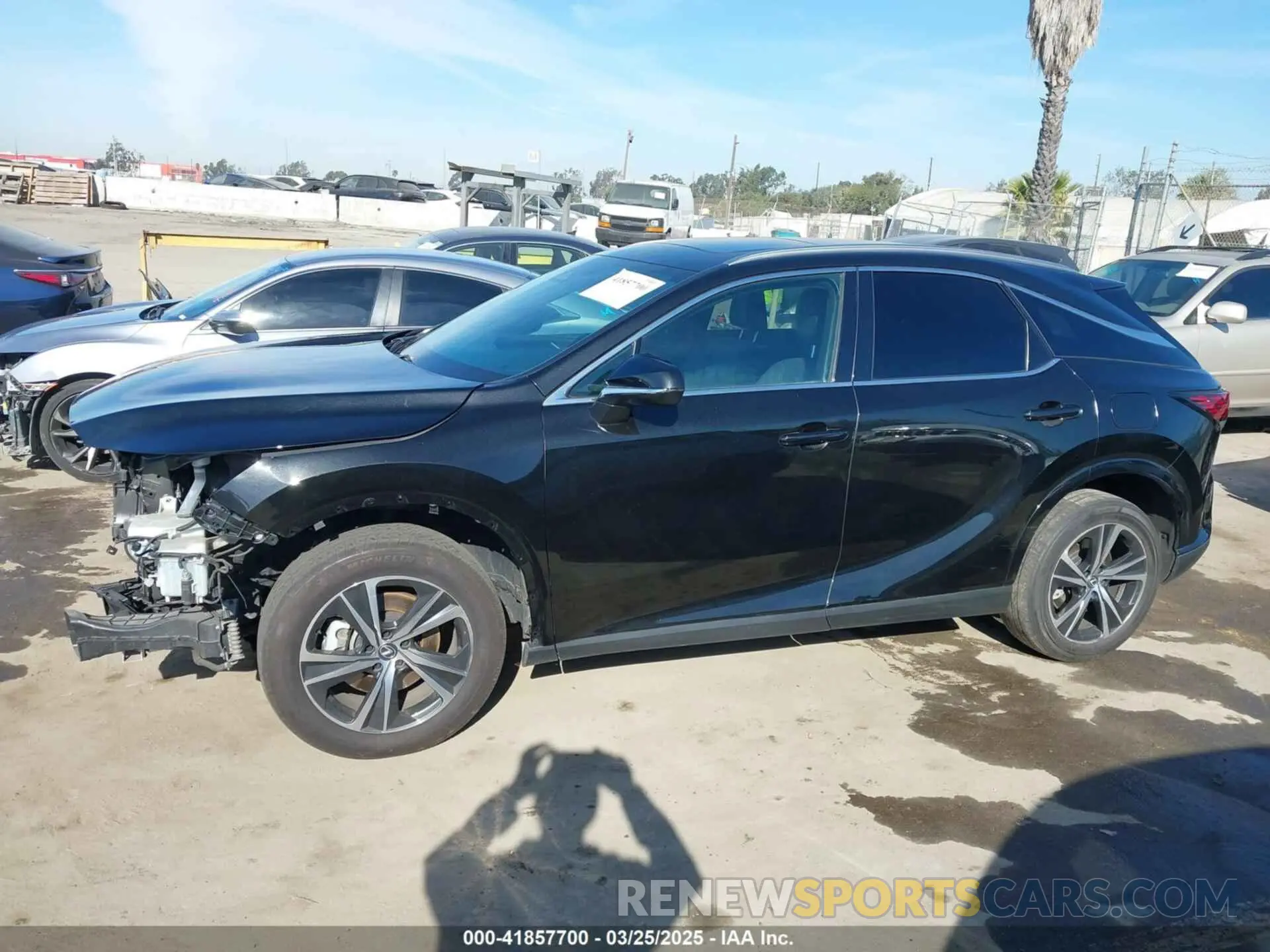 15 fotografías del automóvil dañado 2T2BBMCA7PC008476 LEXUS RX 350H 2023