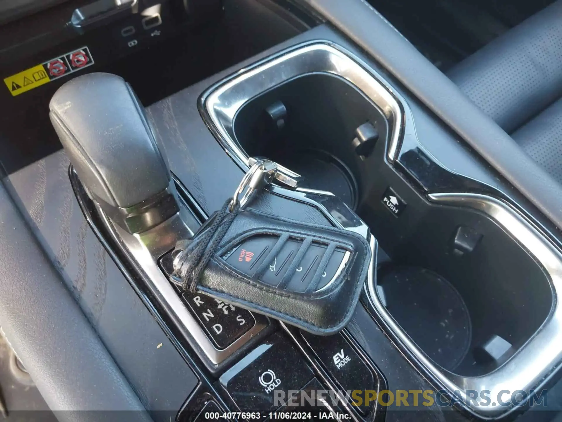 11 fotografías del automóvil dañado 2T2BBMCA8PC003724 LEXUS RX 350H 2023