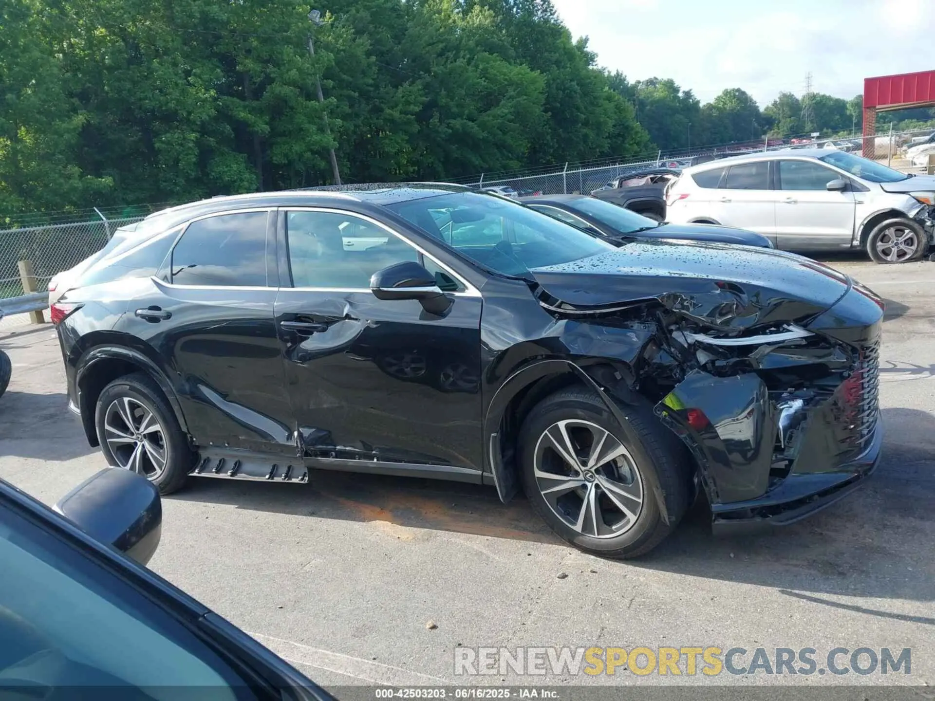 13 fotografías del automóvil dañado 2T2BBMCAXPC013056 LEXUS RX 350H 2023