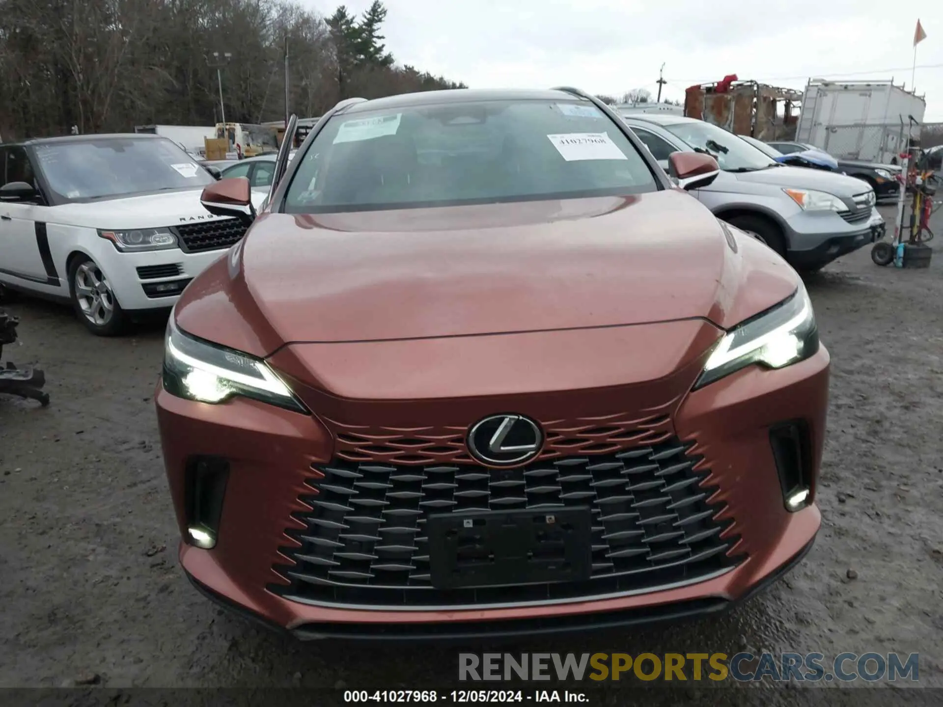 13 fotografías del automóvil dañado 2T2BBMCAXPC018936 LEXUS RX 350H 2023