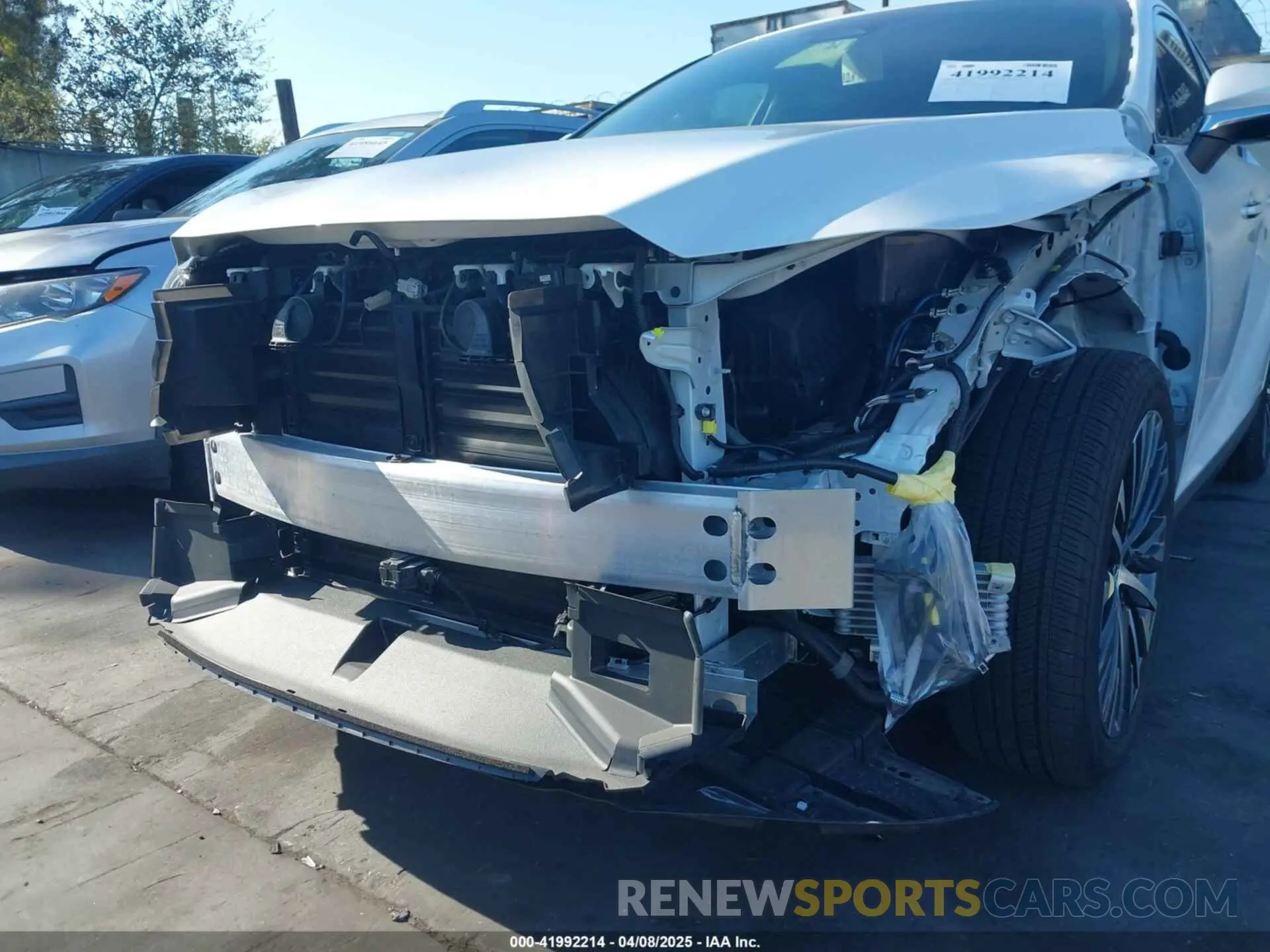 6 fotografías del automóvil dañado 2T2BBMCA0RC057103 LEXUS RX 350H 2024