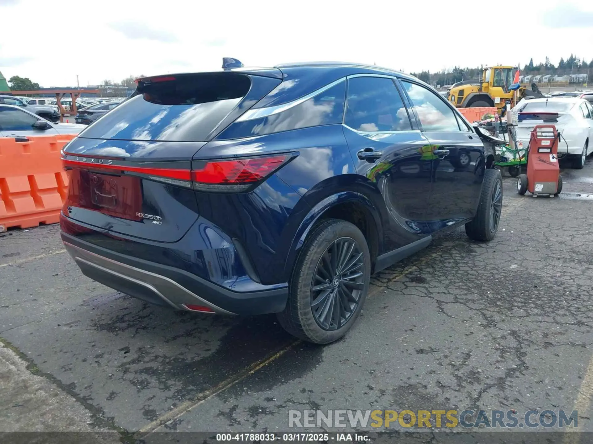 4 fotografías del automóvil dañado 2T2BBMCA1RC060043 LEXUS RX 350H 2024
