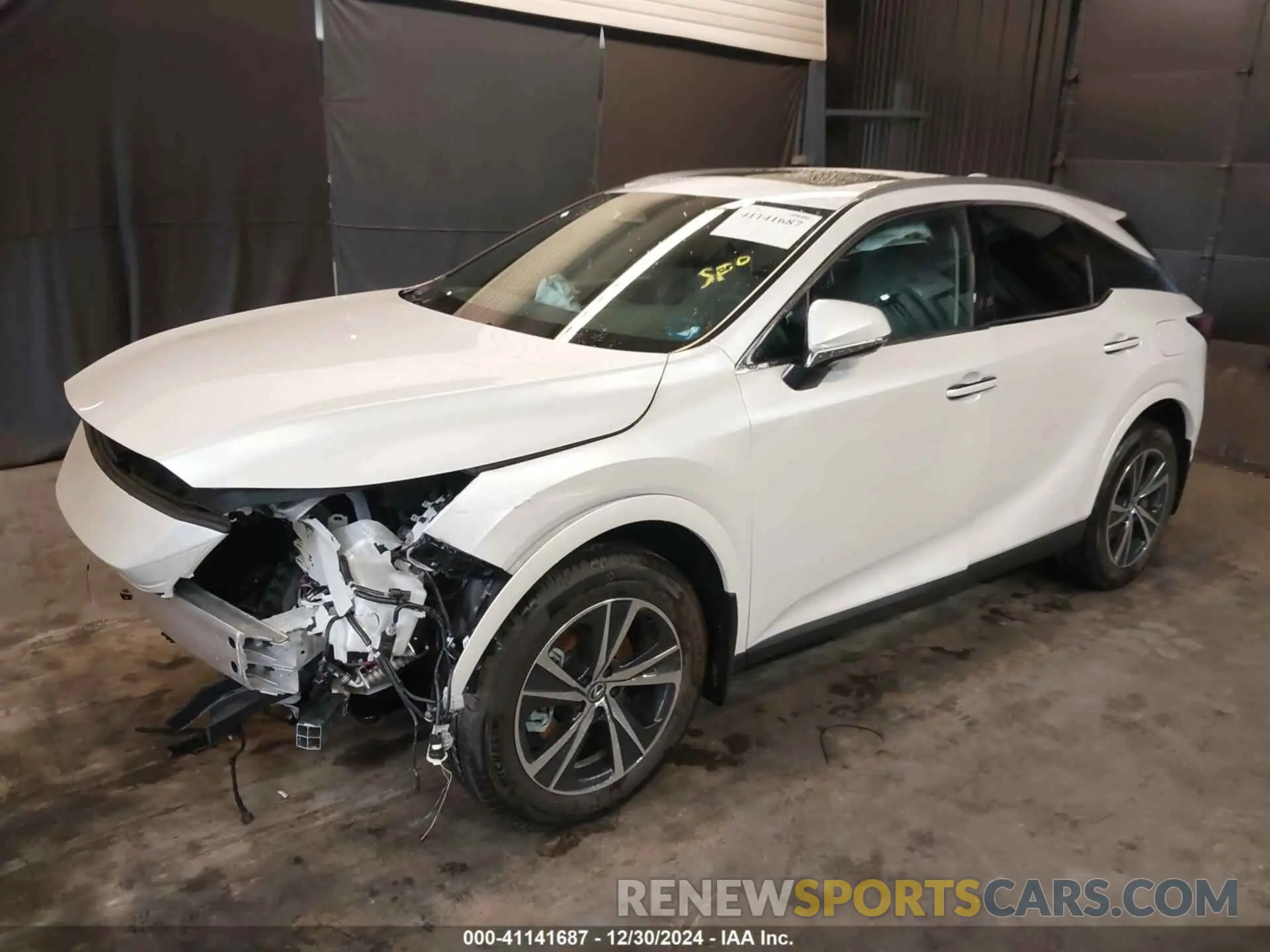 2 fotografías del automóvil dañado 2T2BBMCA1RC063444 LEXUS RX 350H 2024