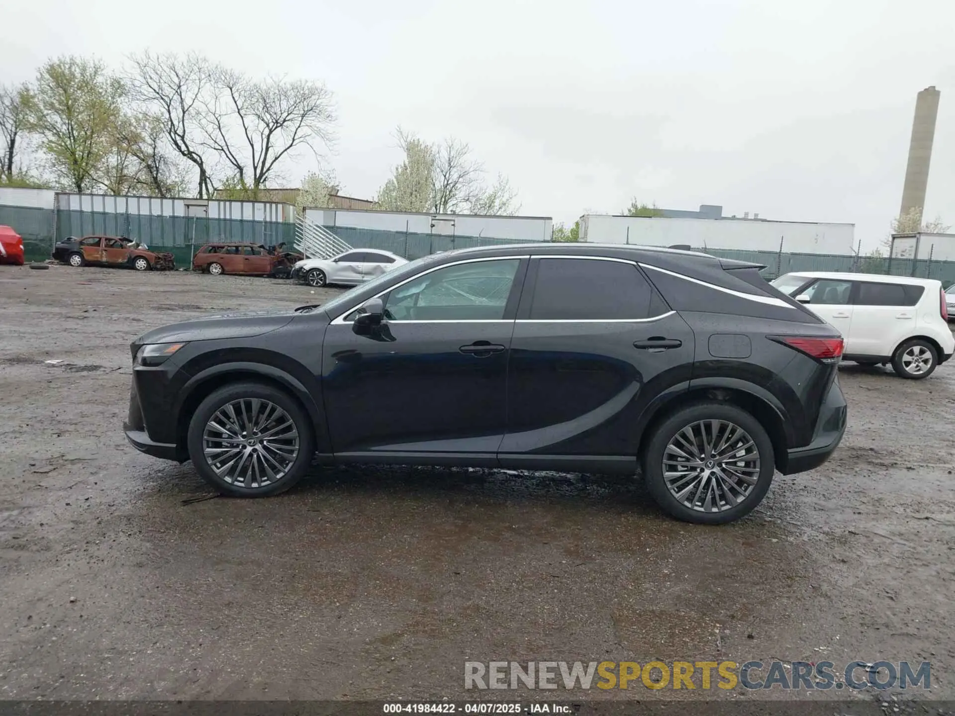 13 fotografías del automóvil dañado 2T2BBMCA2RC029951 LEXUS RX 350H 2024