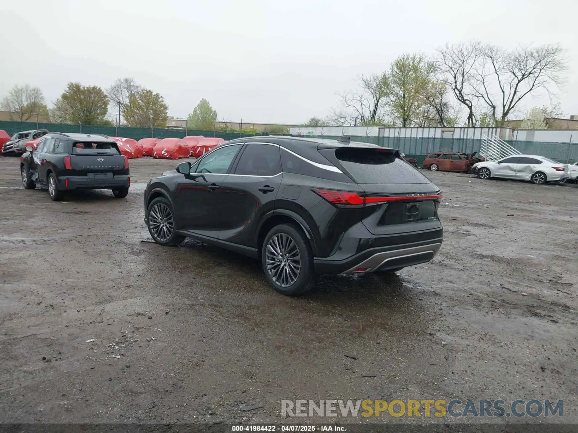 3 fotografías del automóvil dañado 2T2BBMCA2RC029951 LEXUS RX 350H 2024