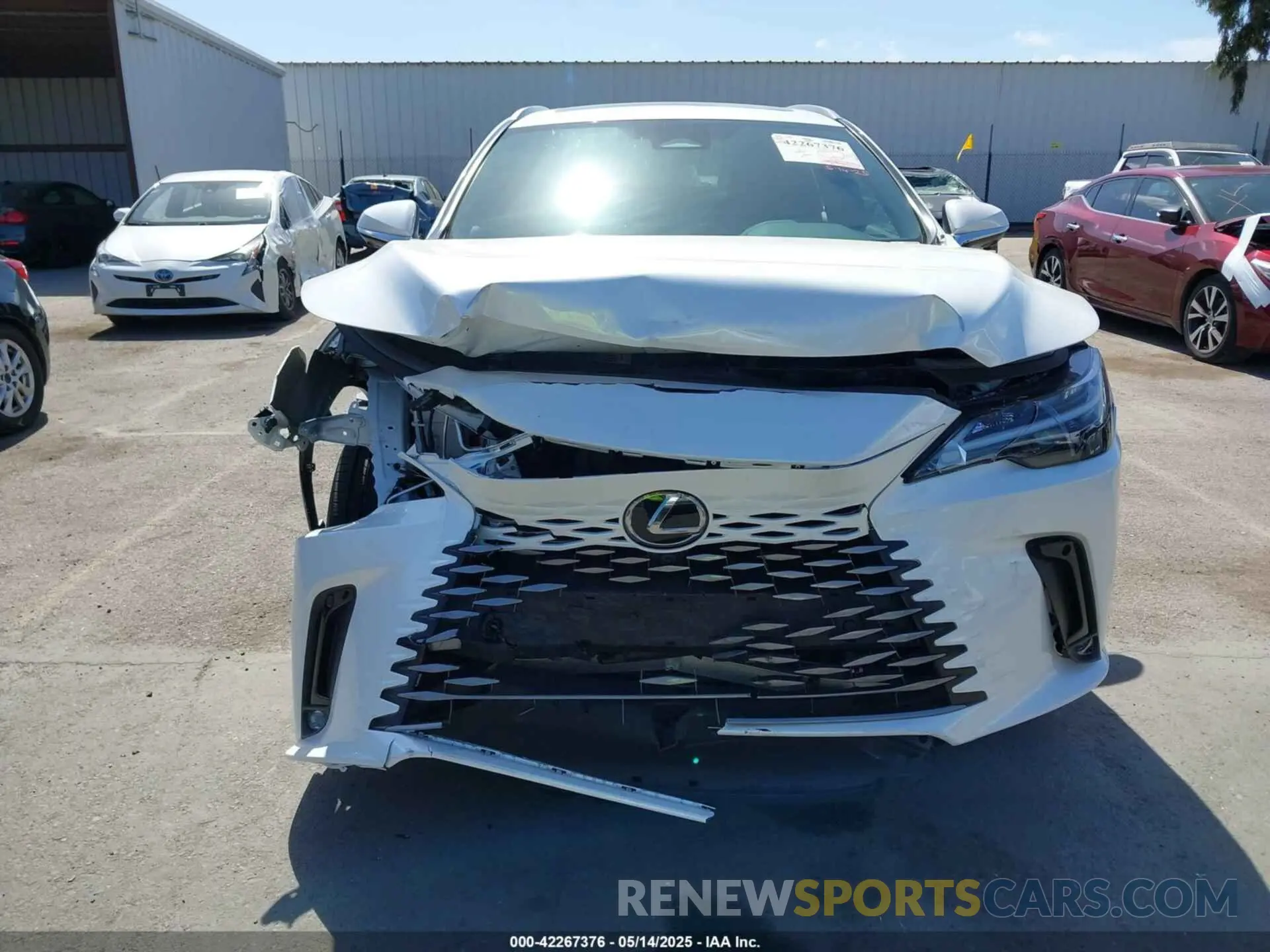 13 fotografías del automóvil dañado 2T2BBMCA2RC041498 LEXUS RX 350H 2024