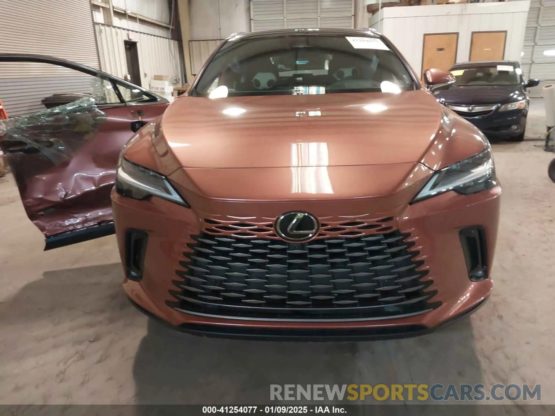 12 fotografías del automóvil dañado 2T2BBMCA2RC046393 LEXUS RX 350H 2024