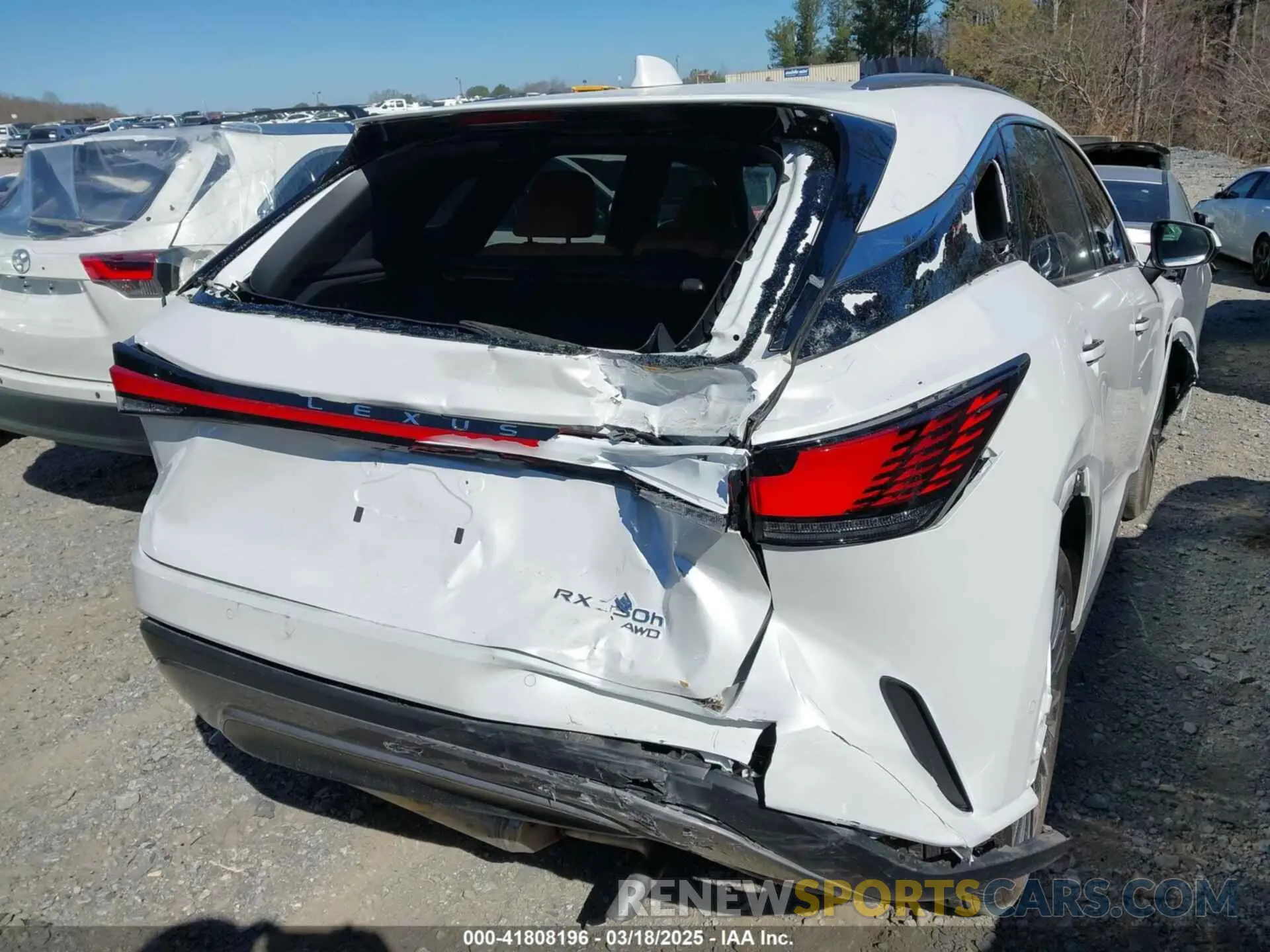 6 fotografías del automóvil dañado 2T2BBMCA3RC042983 LEXUS RX 350H 2024