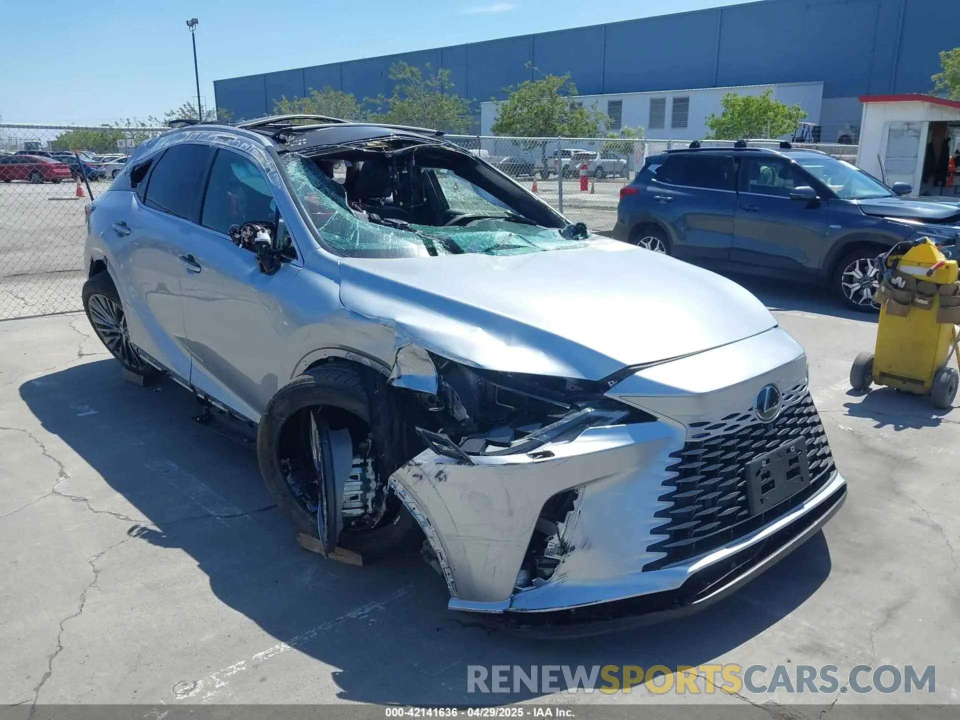19 fotografías del automóvil dañado 2T2BBMCA7RC048589 LEXUS RX 350H 2024