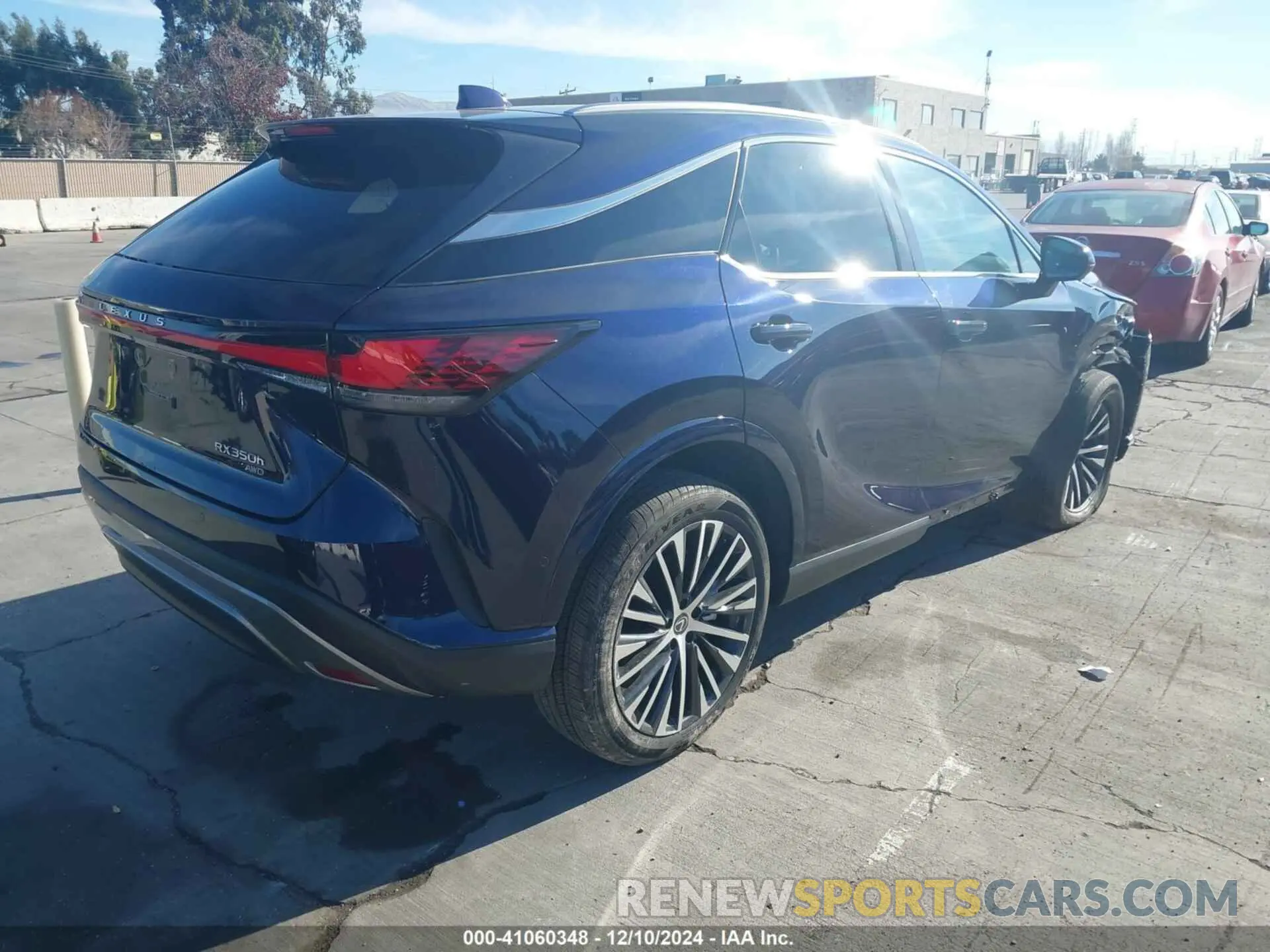 4 fotografías del automóvil dañado 2T2BBMCA8RC032689 LEXUS RX 350H 2024