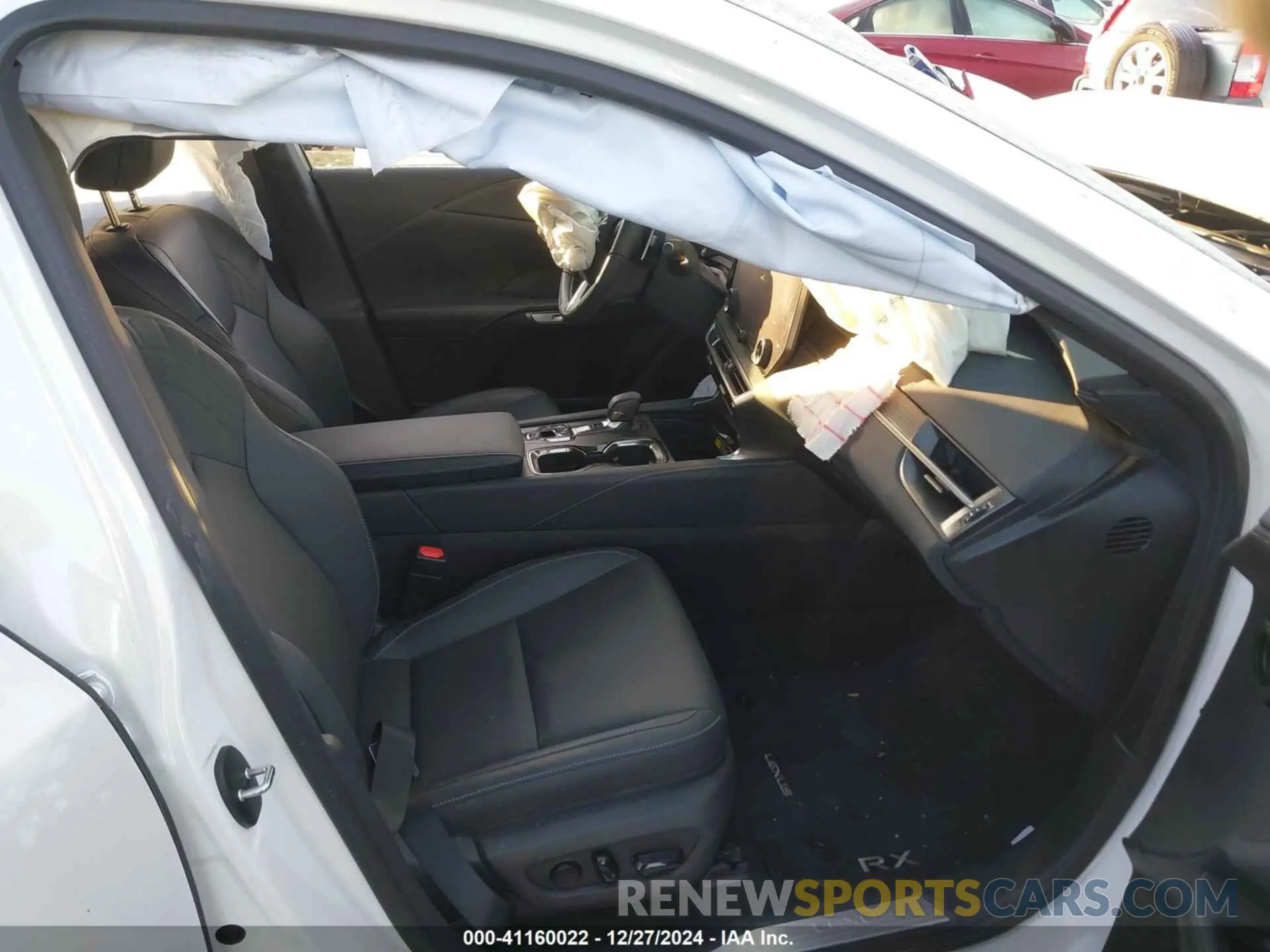 5 fotografías del automóvil dañado 2T2BBMCA8RC055678 LEXUS RX 350H 2024