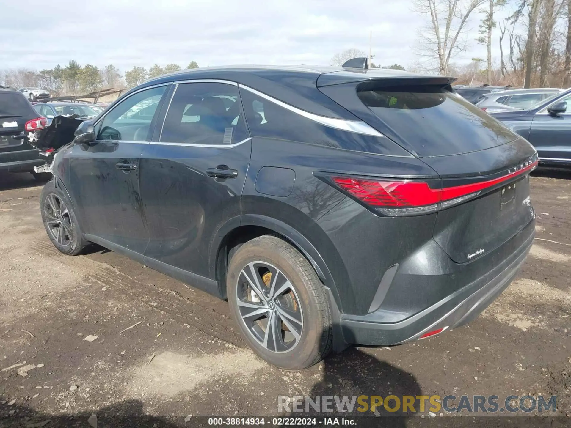 3 fotografías del automóvil dañado 2T2BBMCA9RC024083 LEXUS RX 350H 2024
