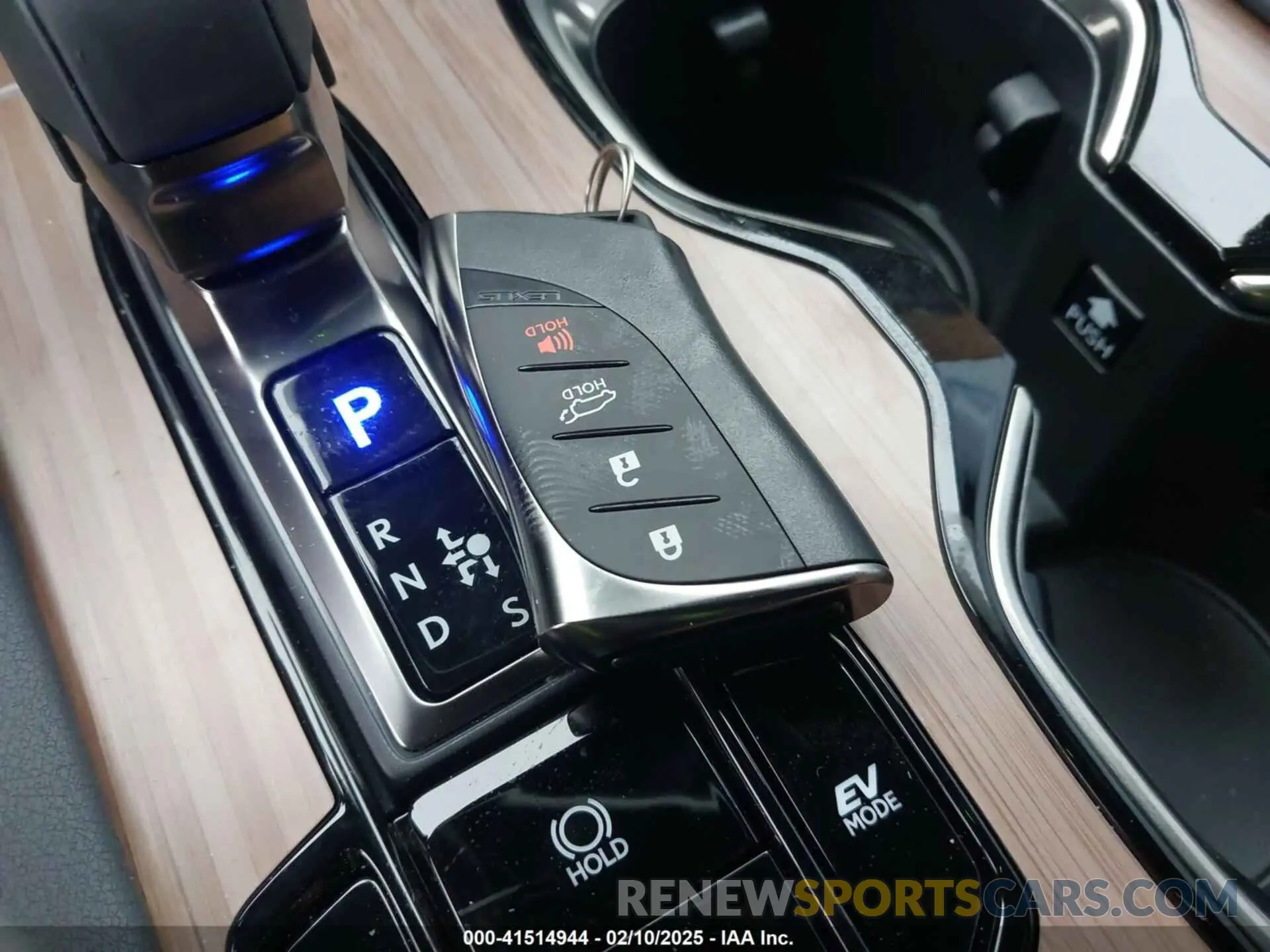 11 fotografías del automóvil dañado 2T2BBMCA2SC070392 LEXUS RX 350H 2025