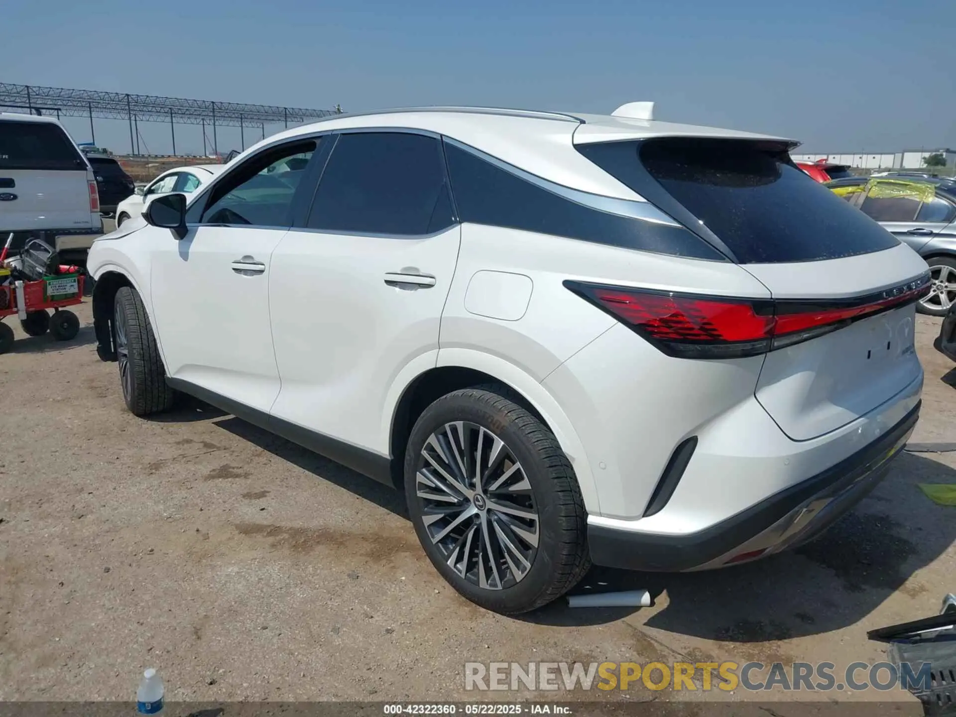 3 fotografías del automóvil dañado 2T2BBMCA7SC071814 LEXUS RX 350H 2025
