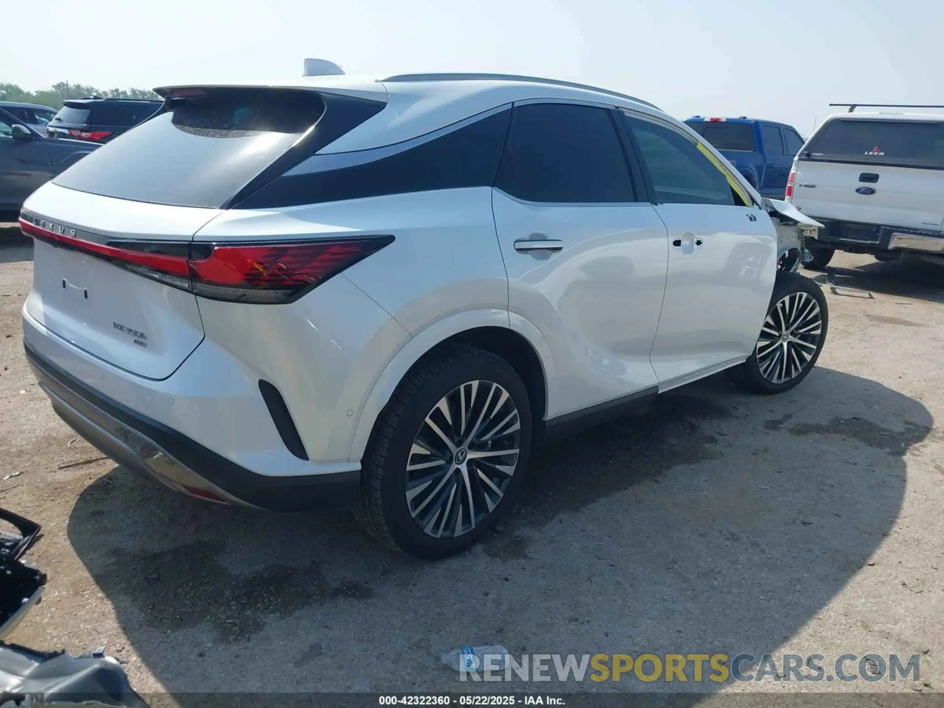 4 fotografías del automóvil dañado 2T2BBMCA7SC071814 LEXUS RX 350H 2025