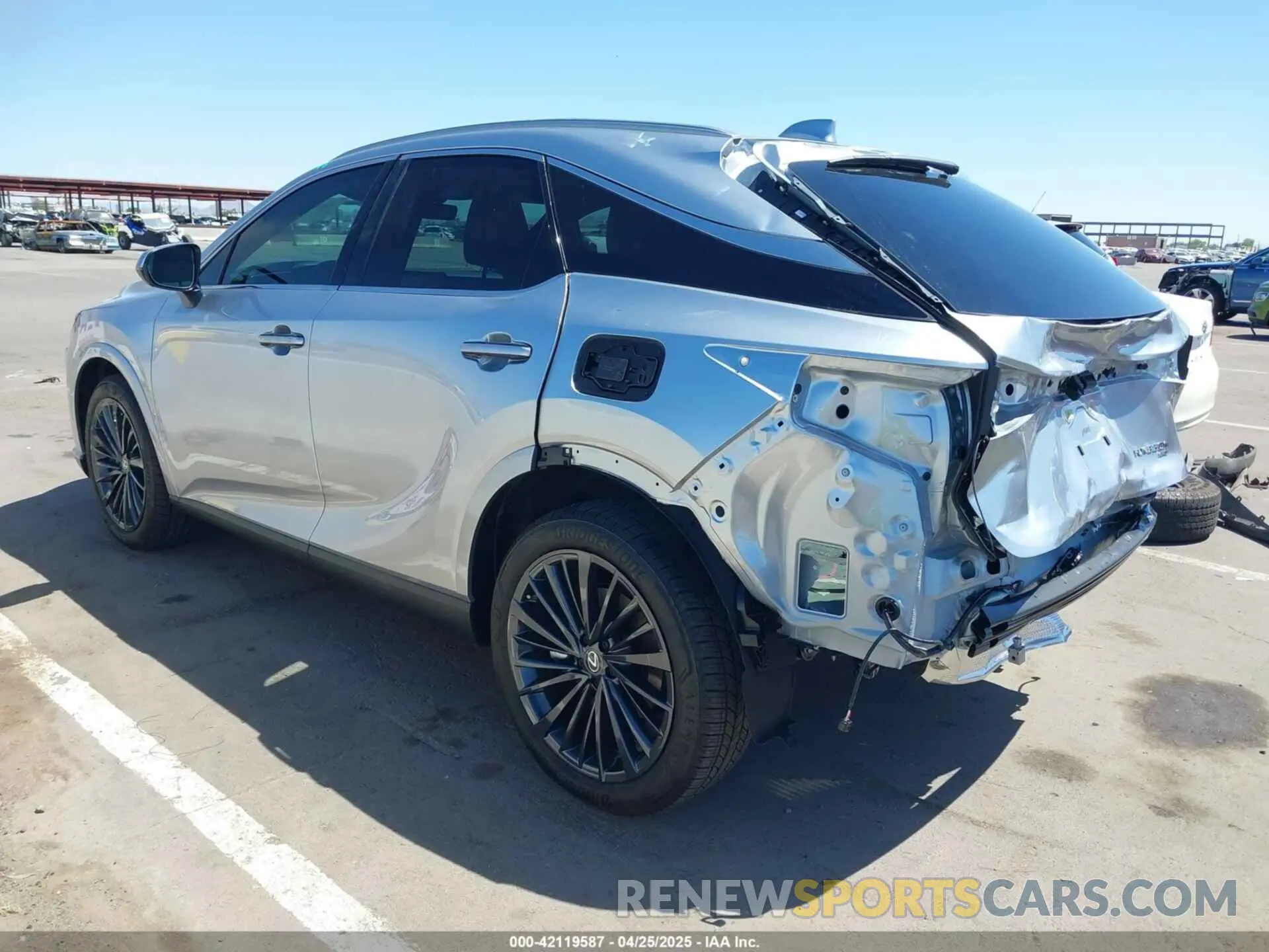 3 fotografías del automóvil dañado 2T2BBMCA8SC077573 LEXUS RX 350H 2025