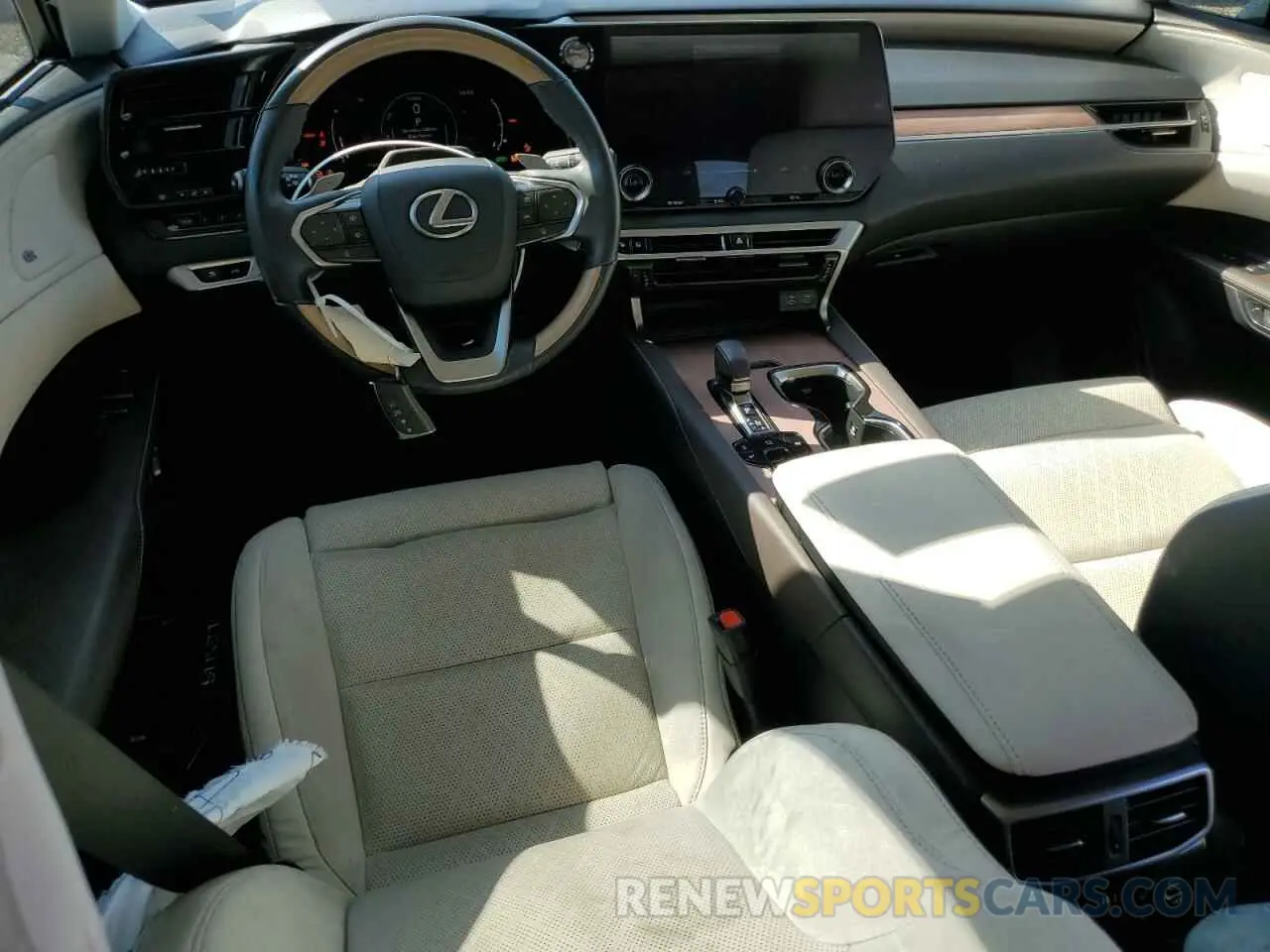 8 fotografías del automóvil dañado 2T2BBMCA2PC018350 LEXUS RX 350H BA 2023