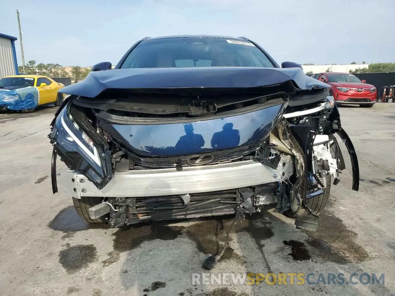 5 fotografías del automóvil dañado 2T2BBMCA3PC019829 LEXUS RX 350H BA 2023
