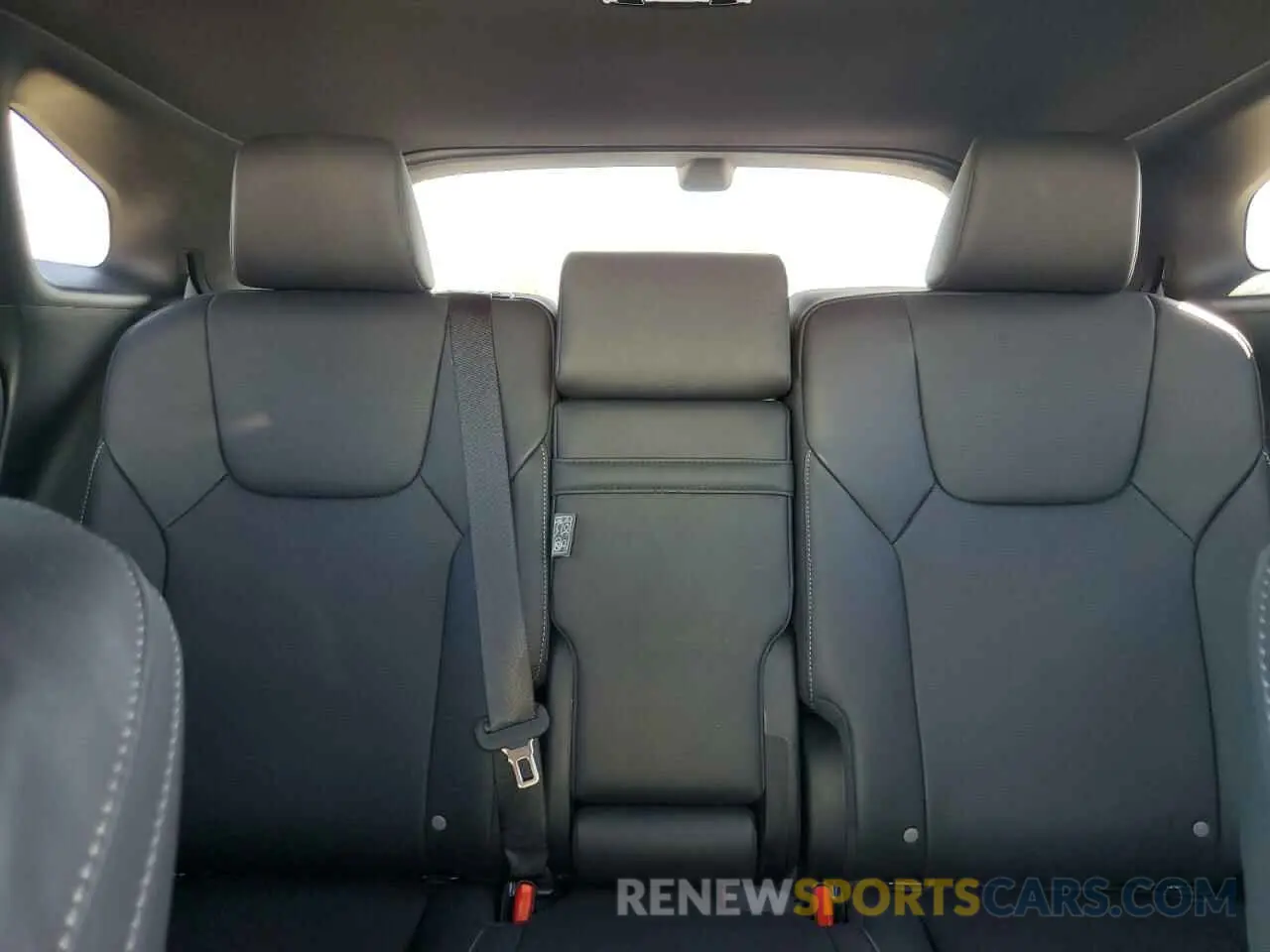10 fotografías del automóvil dañado 2T2BBMCA8PC013380 LEXUS RX 350H BA 2023