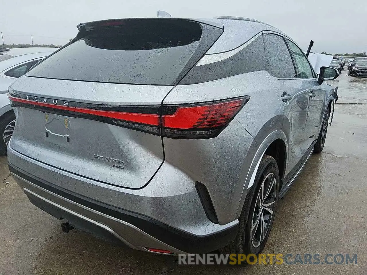 3 fotografías del automóvil dañado 2T2BBMCA0RC027468 LEXUS RX 350H BA 2024