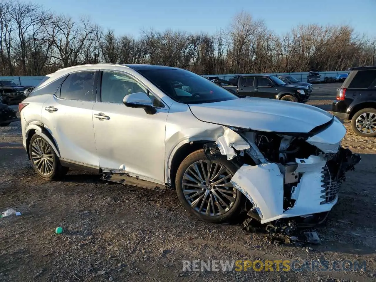 4 fotografías del automóvil dañado 2T2BBMCA2RC025740 LEXUS RX 350H BA 2024
