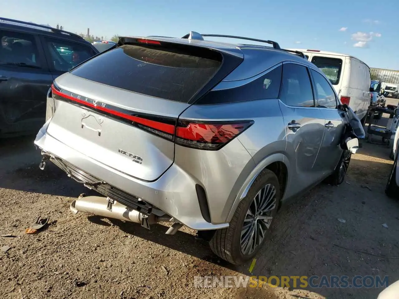 3 fotografías del automóvil dañado 2T2BBMCA6RC029449 LEXUS RX 350H BA 2024