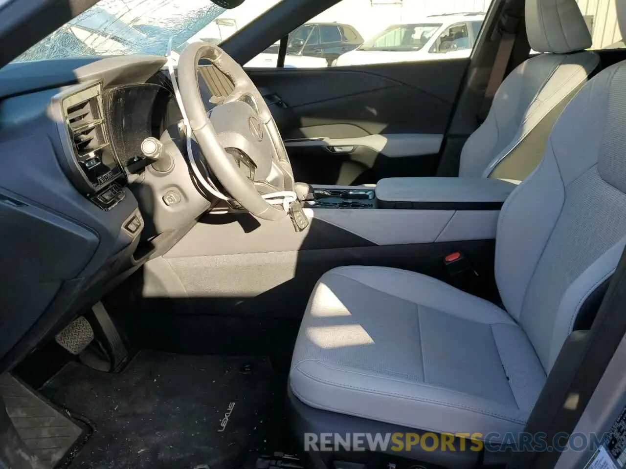 7 fotografías del automóvil dañado 2T2BBMCA6RC029449 LEXUS RX 350H BA 2024