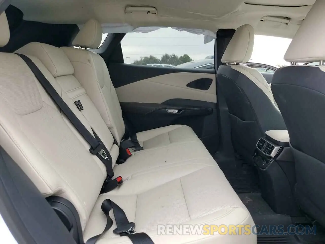 11 fotografías del automóvil dañado 2T2BBMCA7RC034966 LEXUS RX 350H BA 2024